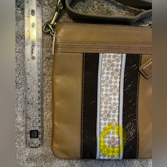 Vintage Coach Hampton Leather Striped crossbody bag - Picture 4 of 4